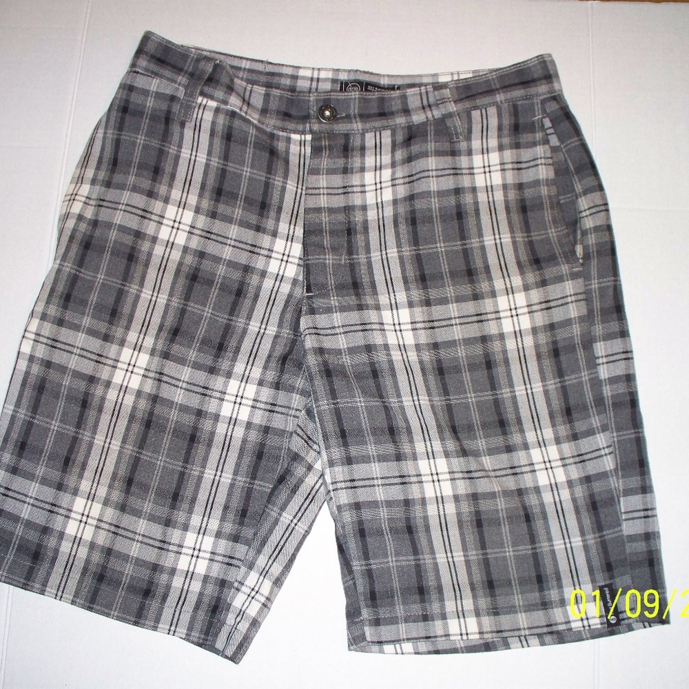 HotButtered Australia Board Shorts US 32